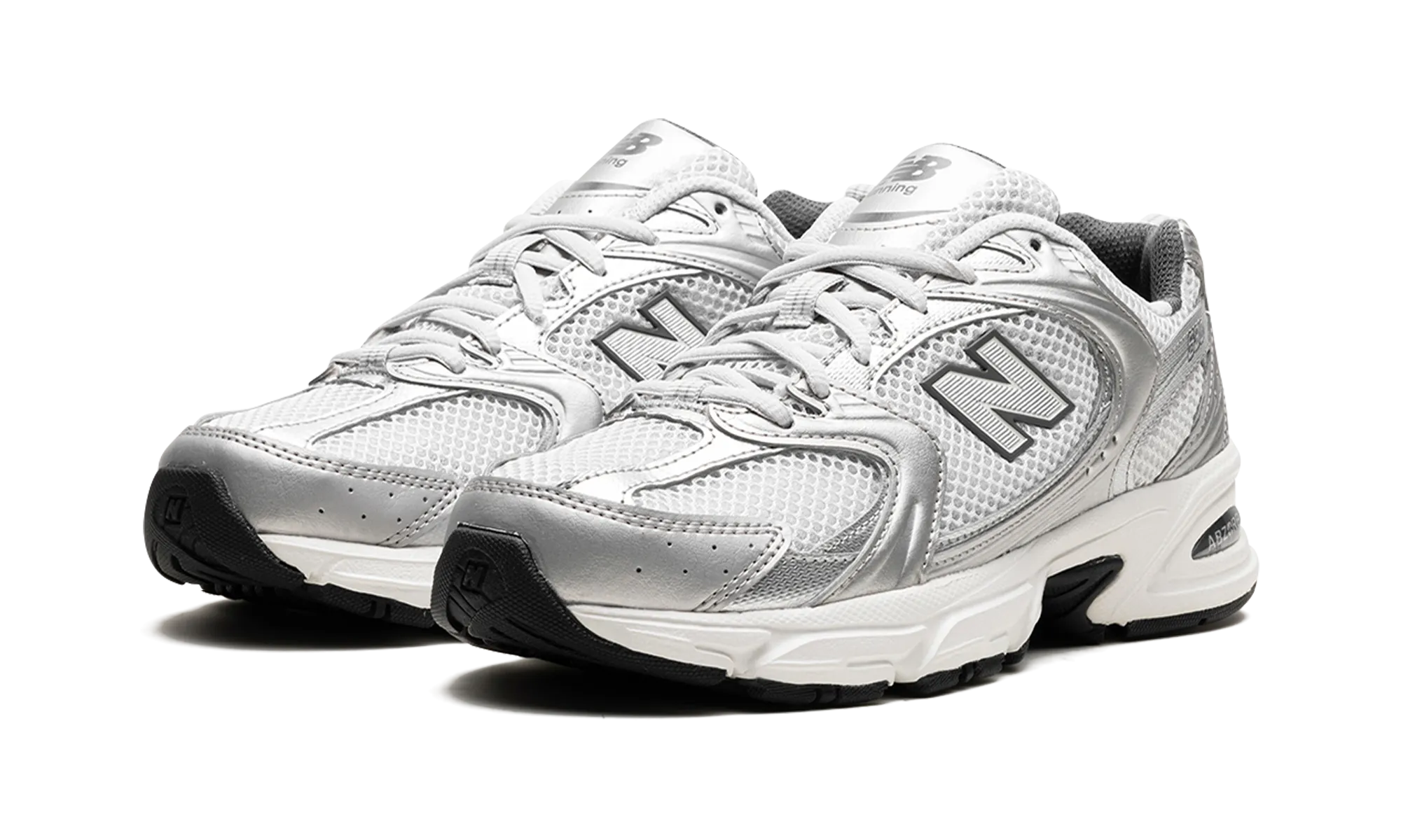 Reinforced toe Premium cushioning 530 "Grey Matter / Silver Metallic"