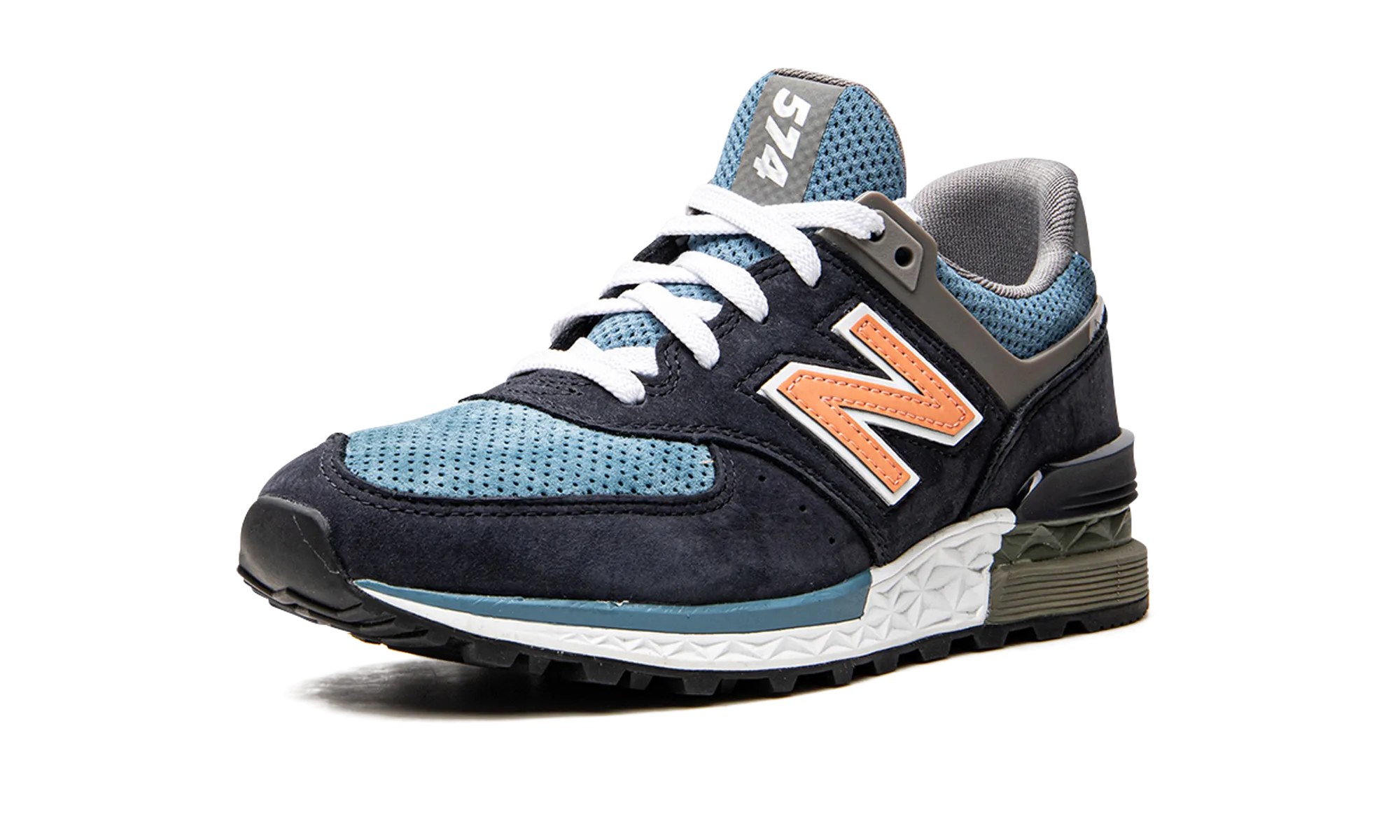 574 "Ronnie Fieg Kith" Secure fit