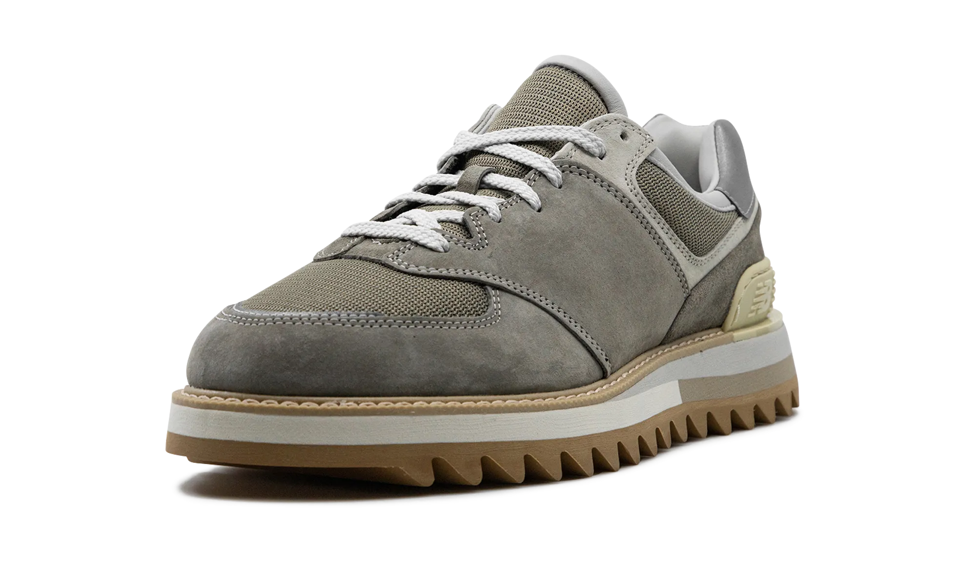 Smooth Inner Seams 574 "Tokyo Design Studio"