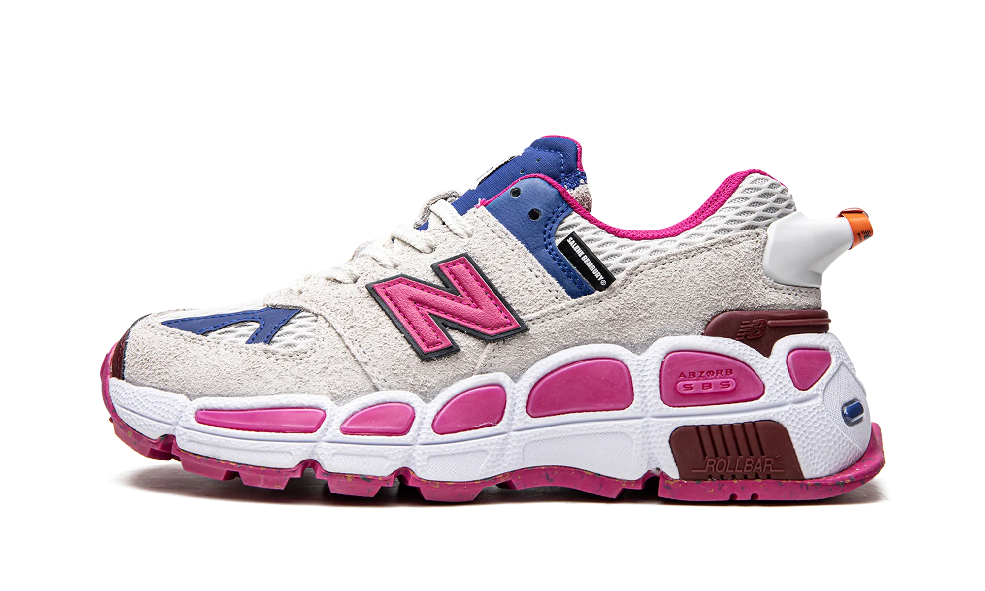 Weekend Casual 574 "Salehe Bembury - Yurt Pink"