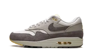 Ventilation Ports Weatherproof Protective Coating Air Max 1 Premium "Cave Stone"