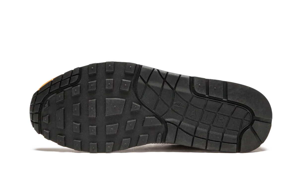 Durable Build Weekend Errands Air Max 1 Premium Retro "Dark Curry"