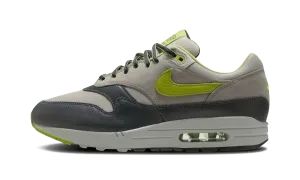Air Max 1 "HUF - Pear" Multidirectional Traction Grip Wide fit