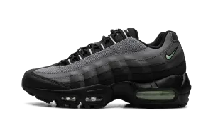 Ventilated Mesh Long Distance Rock Guard Air Max 95 GS "Vapor Green"