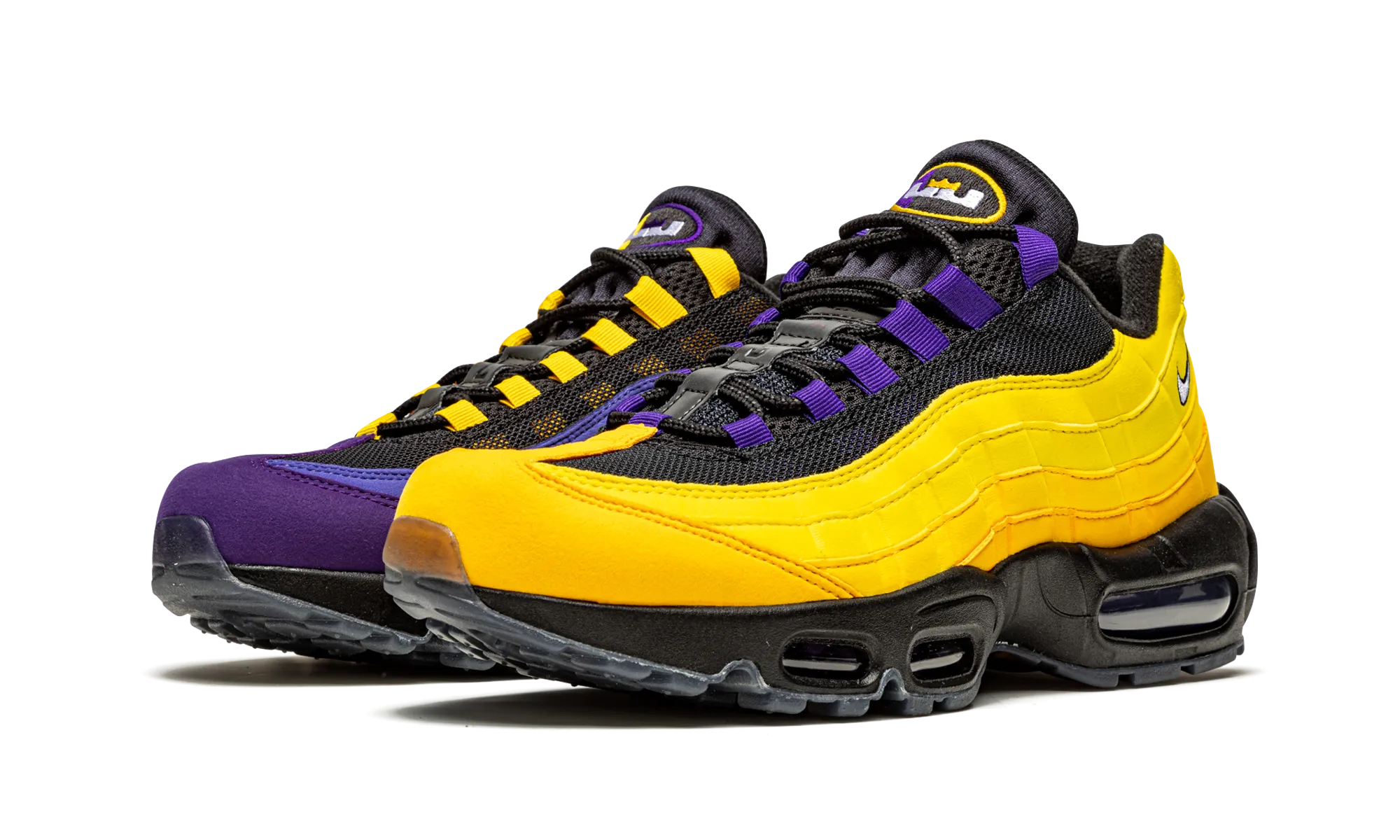 photo shoot Air Max 95 NRG "Lakers - Lebron"