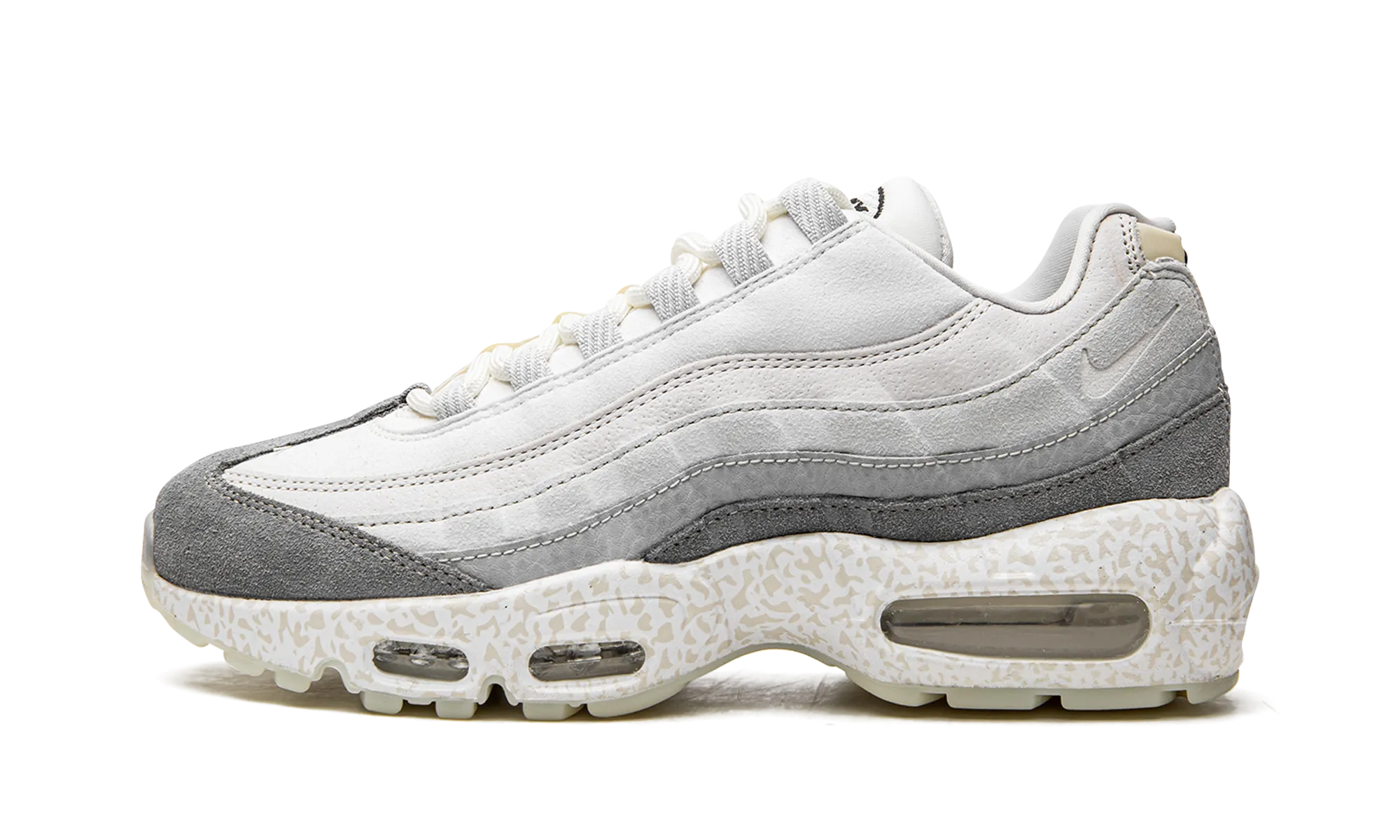 Air Max 95 QS "Light Bone-Glow in the Dark" Step Tall