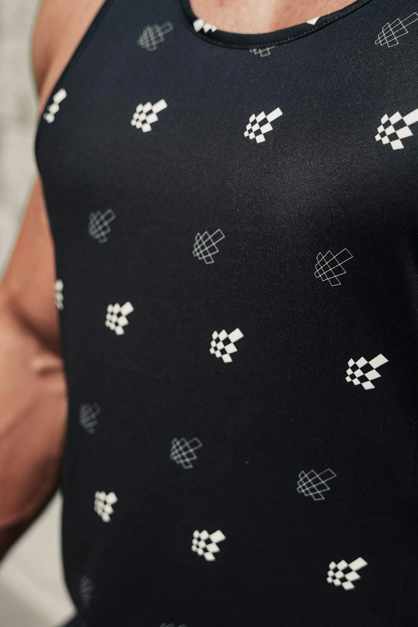 Graphic Muscle Stringer - Black JN Logo Layer Cool