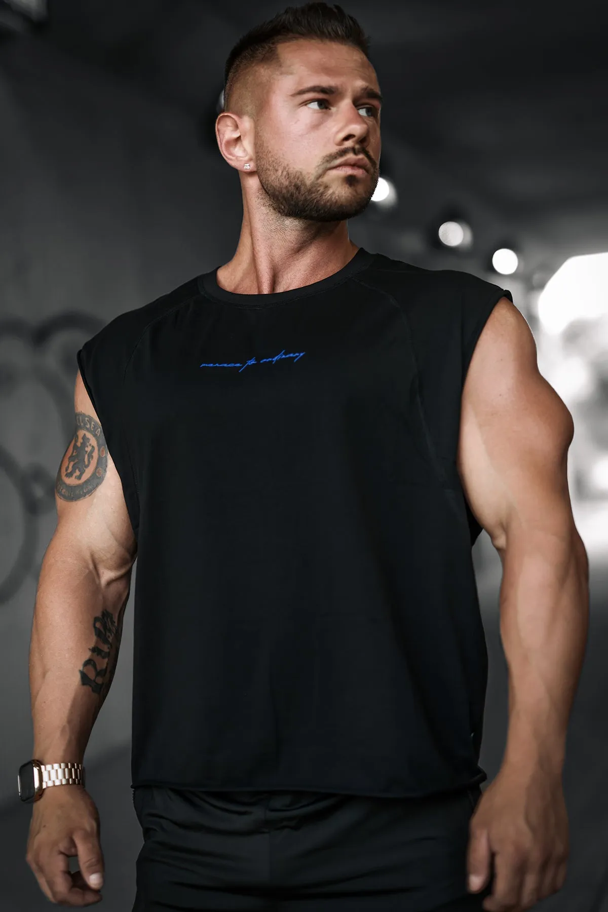 Layer Fit Raglan Sleeveless Muscle Tank - All Black