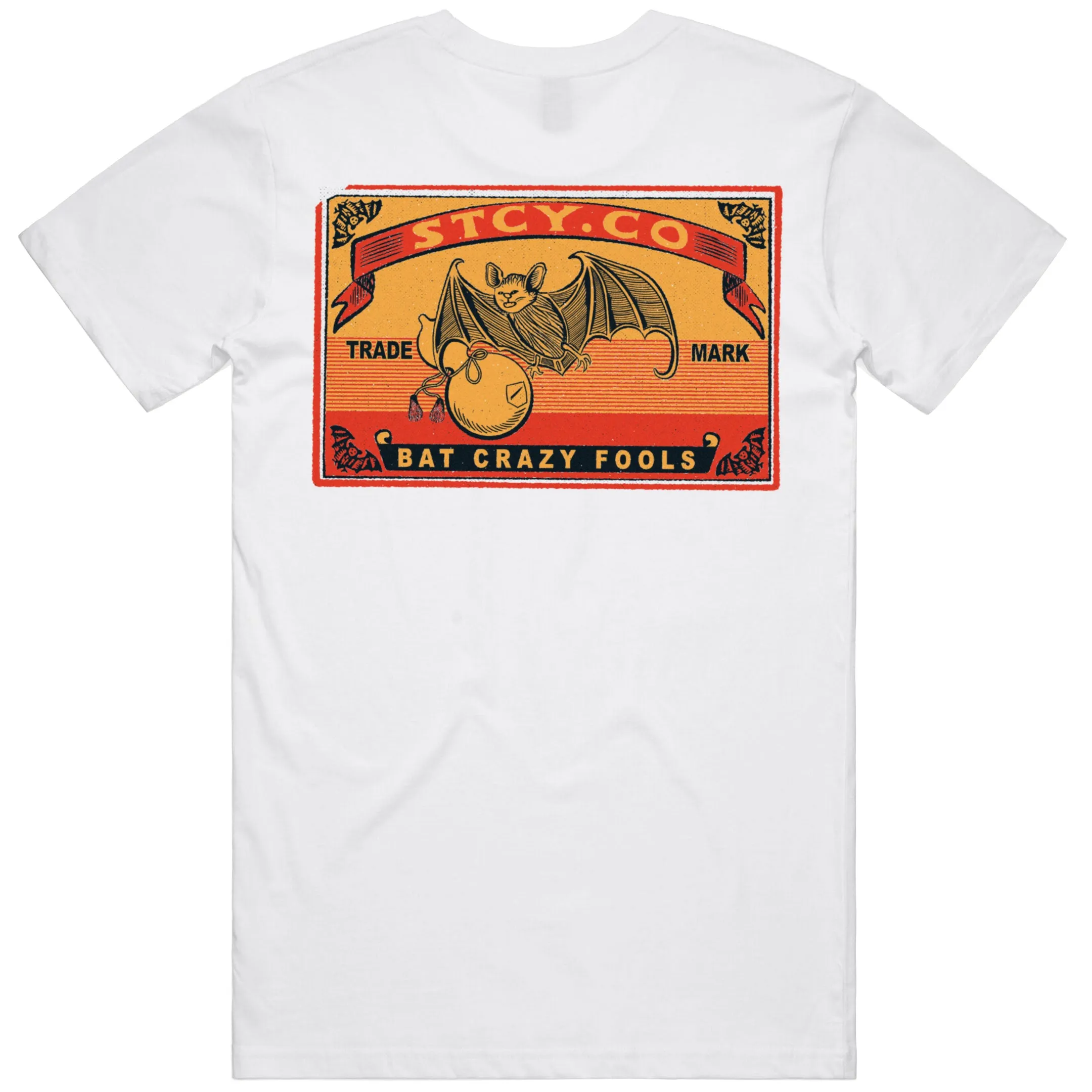 BAT CRAZY TEE / WHITE Perfect Wear Holiday Outfit Style