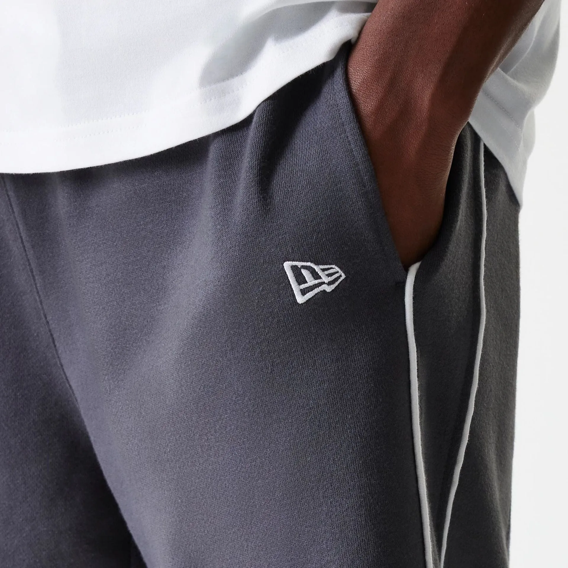 Boston Celtics NBA Piping Dark Grey Shorts Outdoor Performance Simple Cut