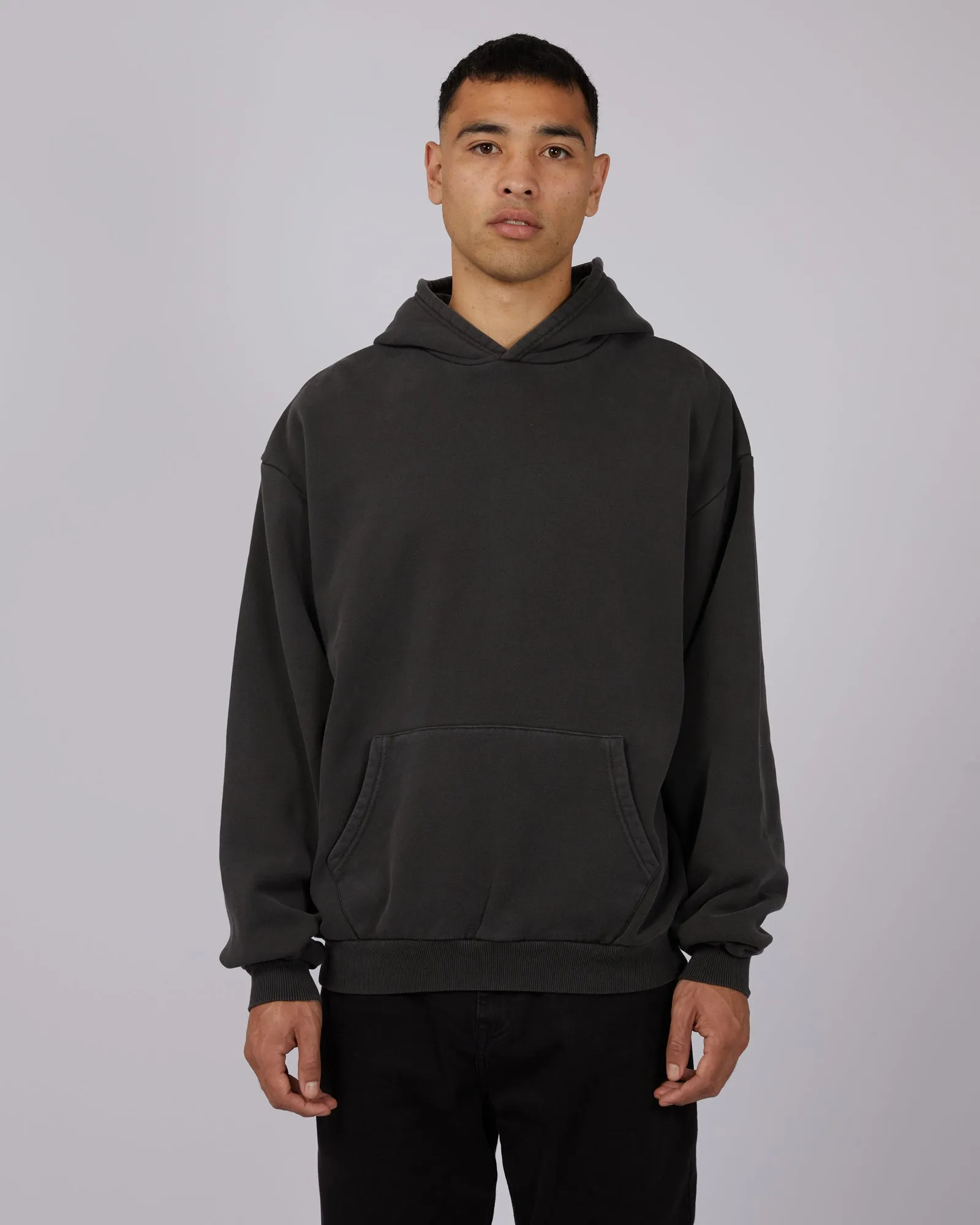 Essential Fit Box Hoodie Washed Black