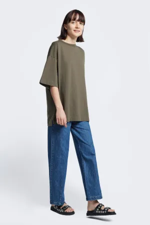 Sleek Performance OekoTexCertified Monolith Unisex Tee Olive