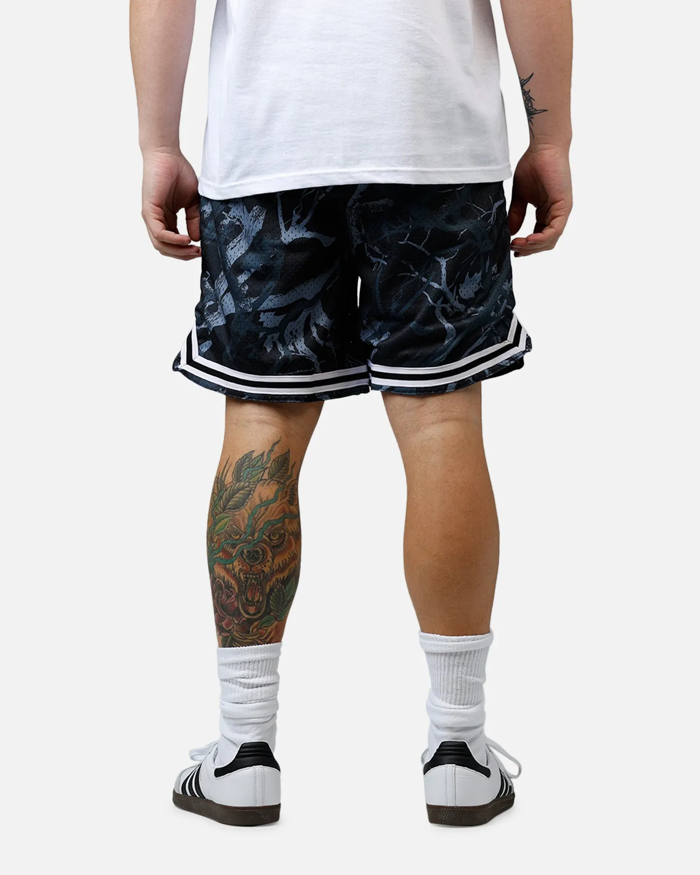 Classic Vibe Chilly Weather Carre Outlaw Mesh Shorts Black Real Tree
