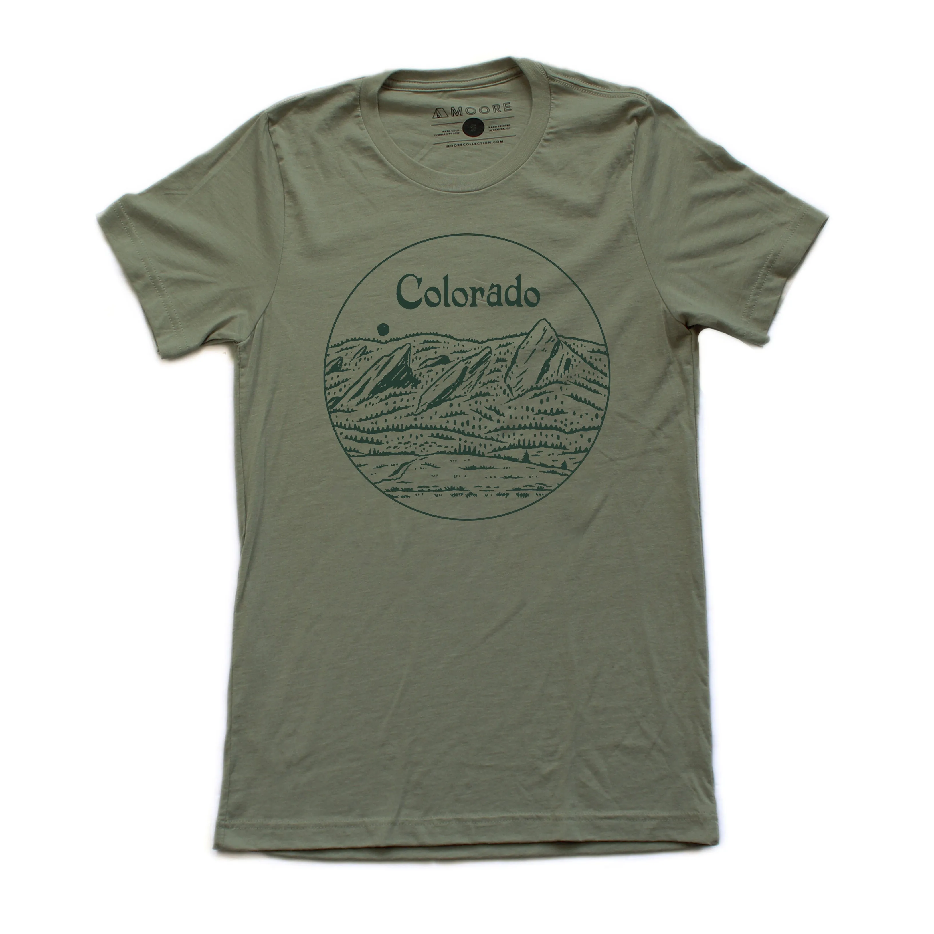 Travel Trend Look Versatile Style Trend Flatirons Tee-Heather Olive