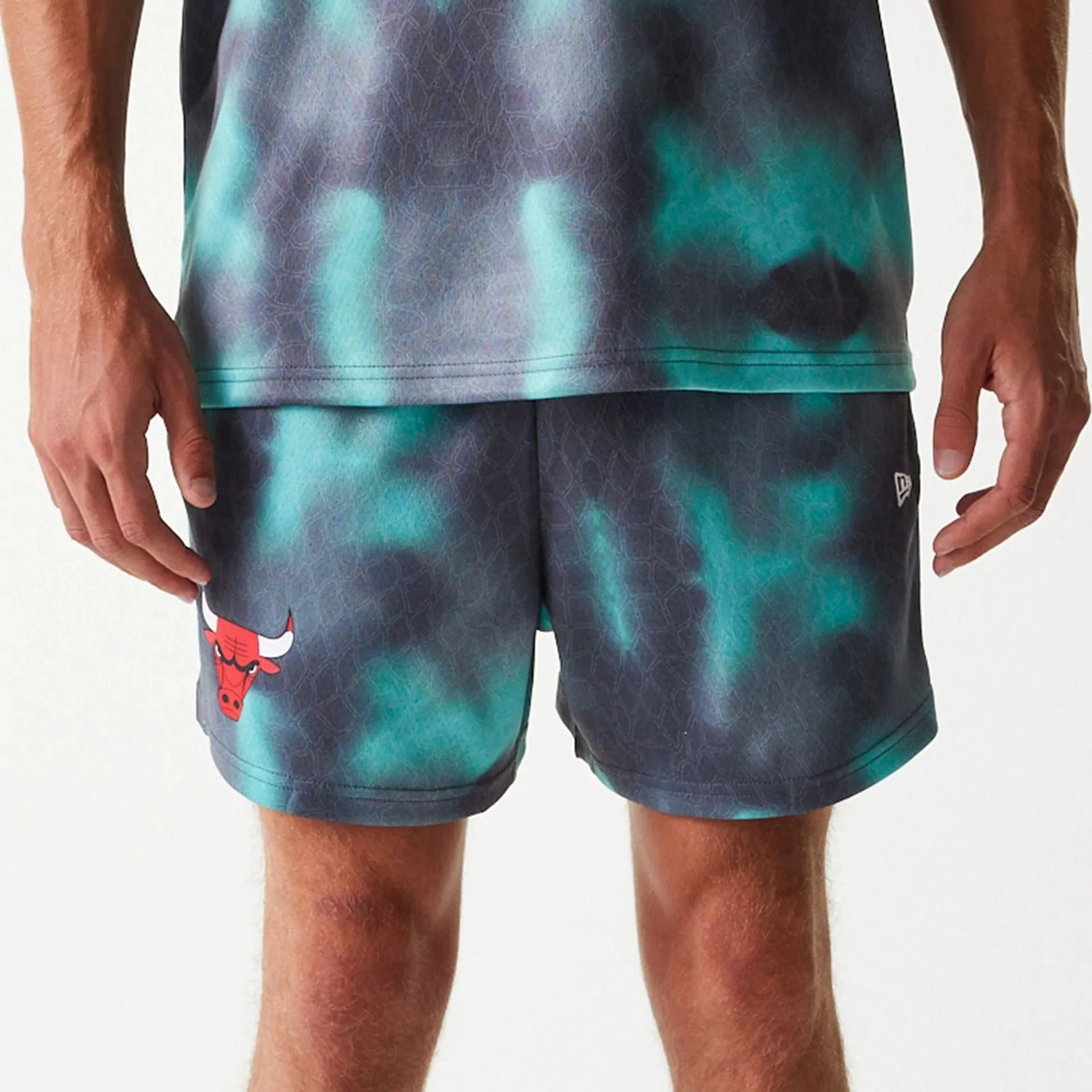 Comfort Stretch Fit WideLegOpening Chicago Bulls NBA All Over Print Green Shorts