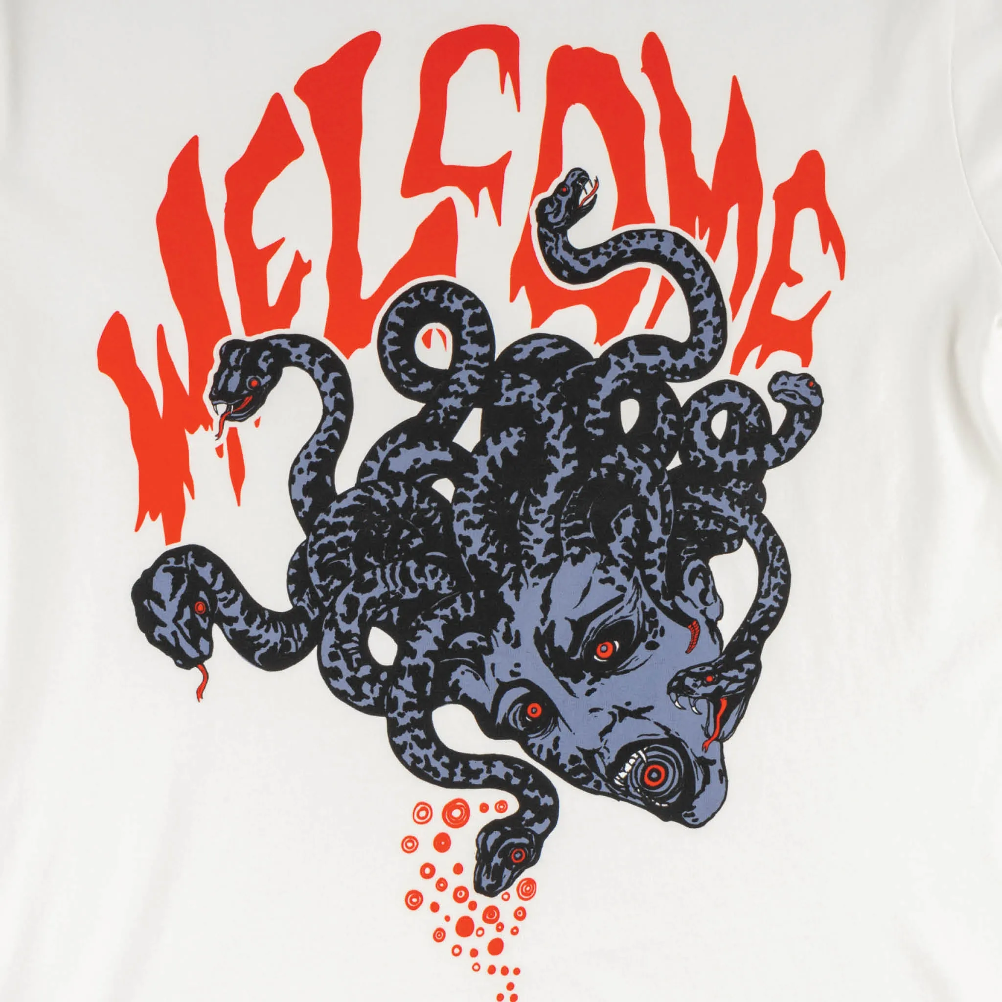 Layered Neckline Everyday Comfort Style Medusa Boxy Garment-Dyed tee