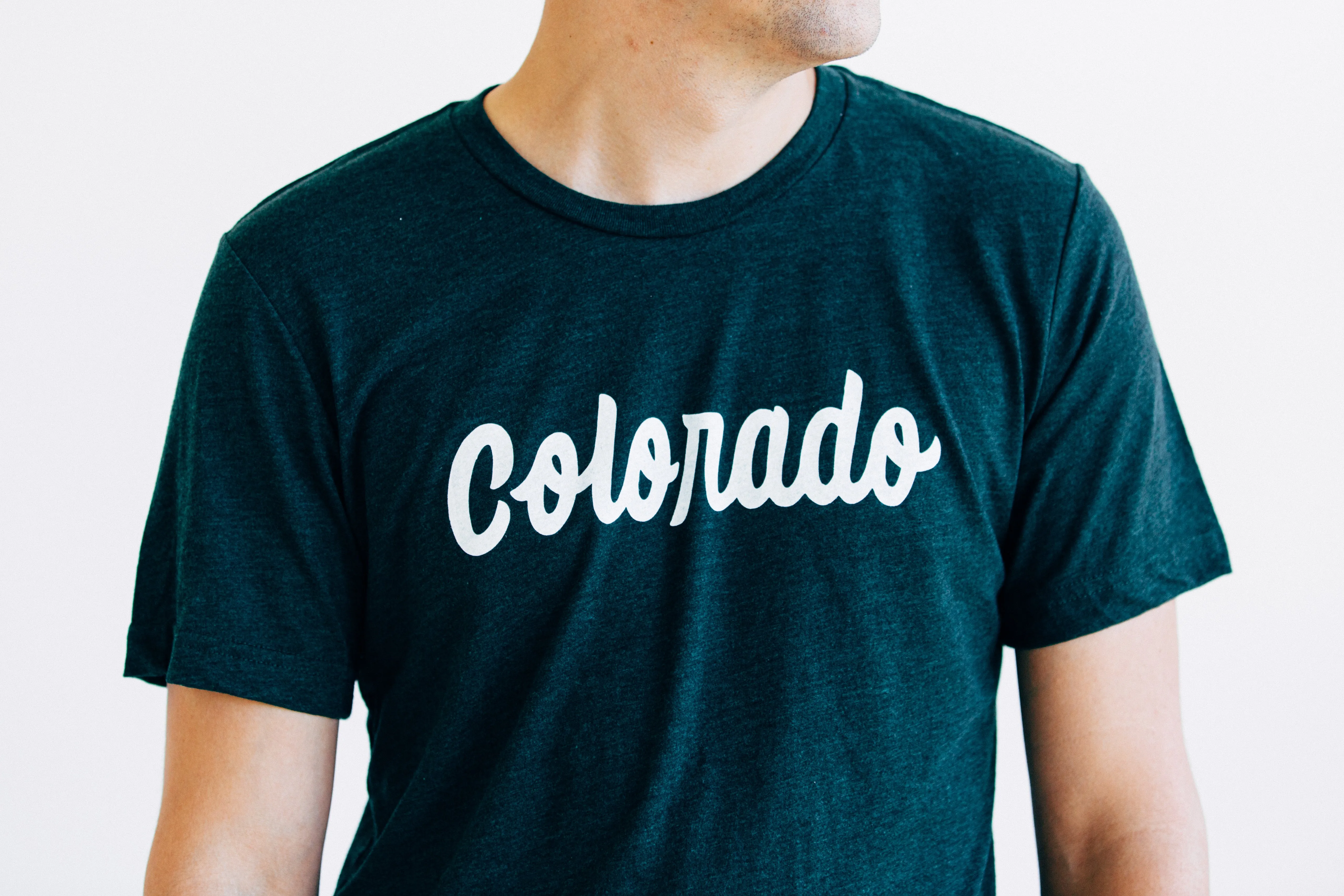 Seasonal Must-Have Scoop neck Colorado Tee-Green