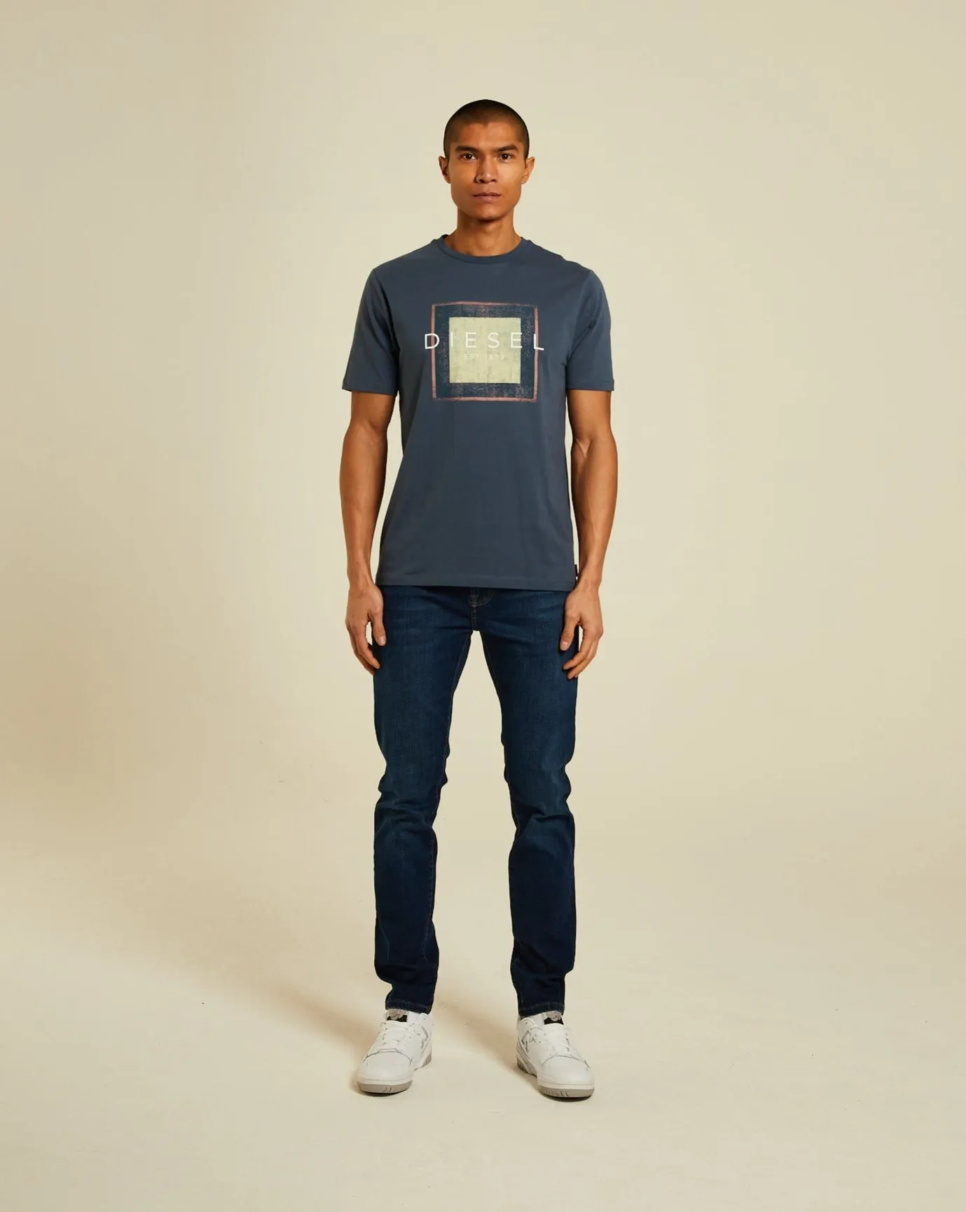 Freeman Tee Dusk Navy Trendy Top