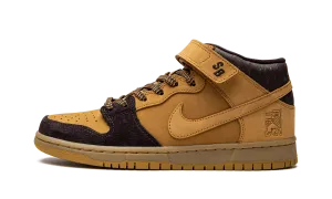 SB Dunk Mid Pro "Lewis Marnell" Comfortable Soles