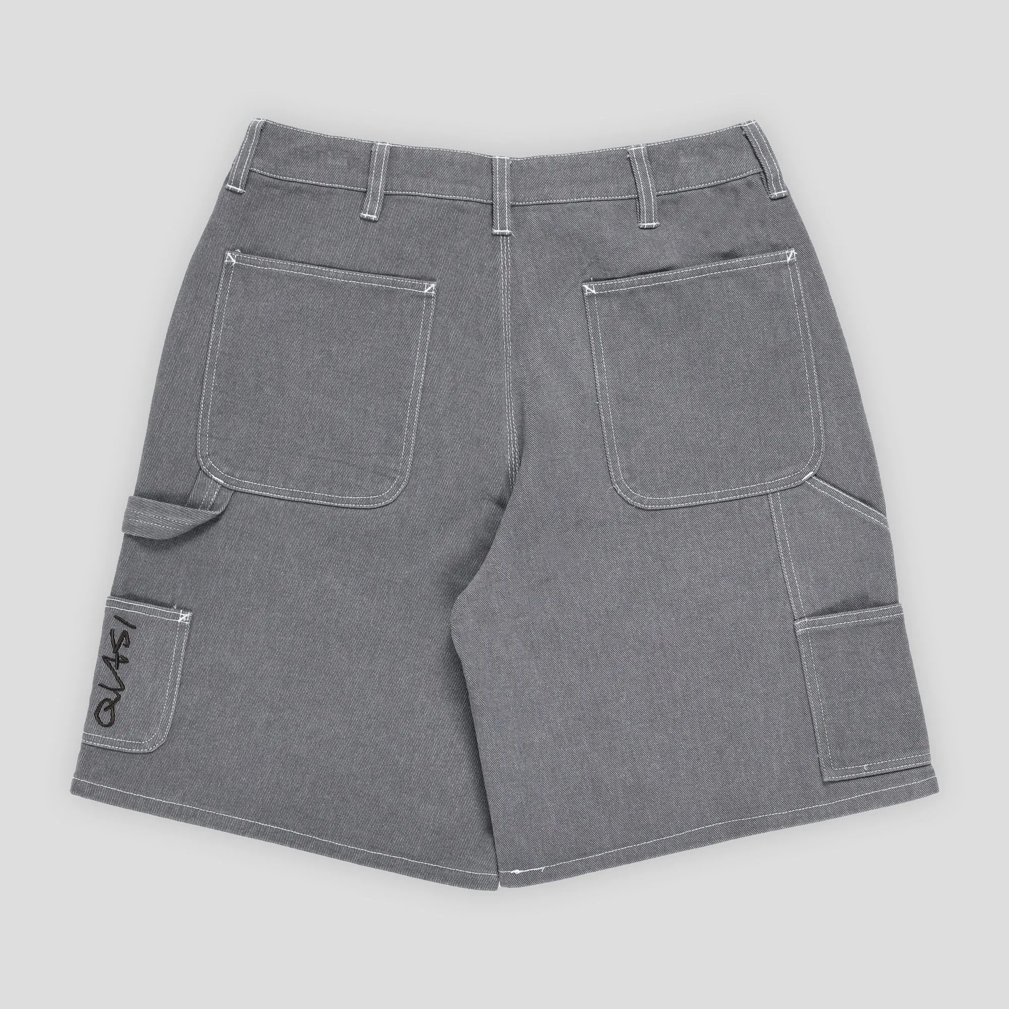 Metallic accents Flexible Stitching Quasi Canyon Short - Shale