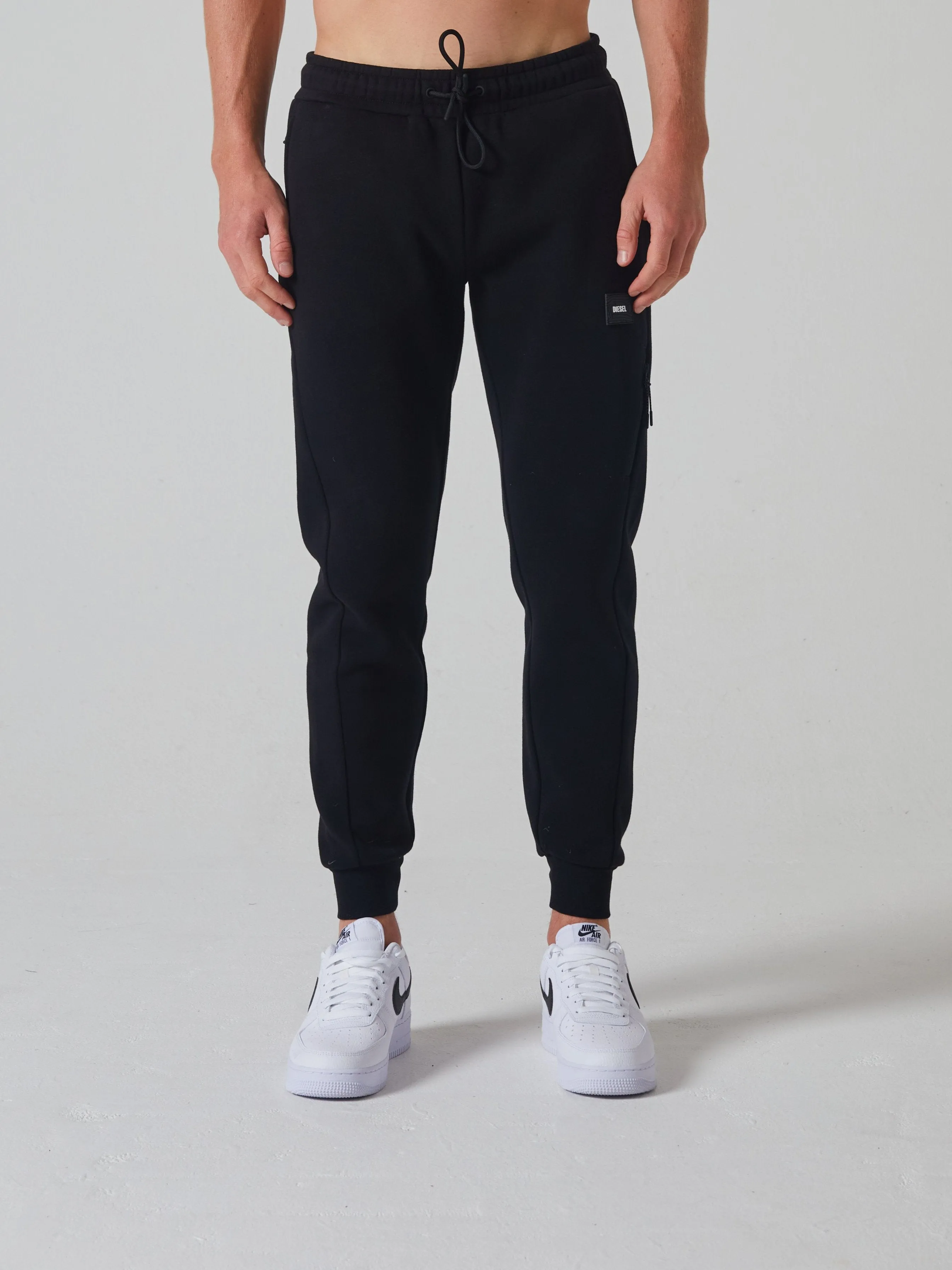 Casual Fit Water resistant coating Kaleb Jogger New Black