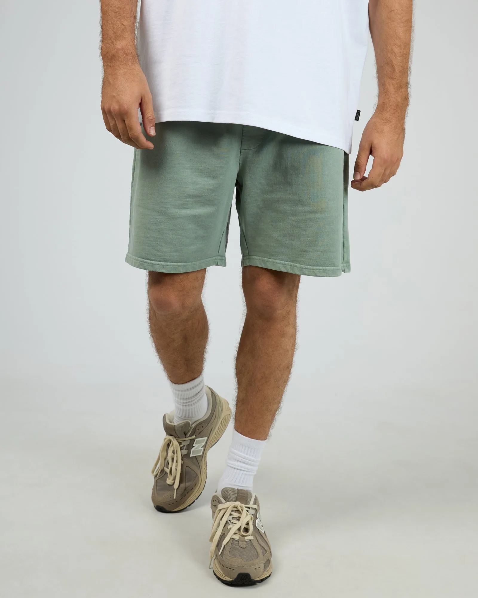 Essential Theory Short V2 Sage Clean Fabric