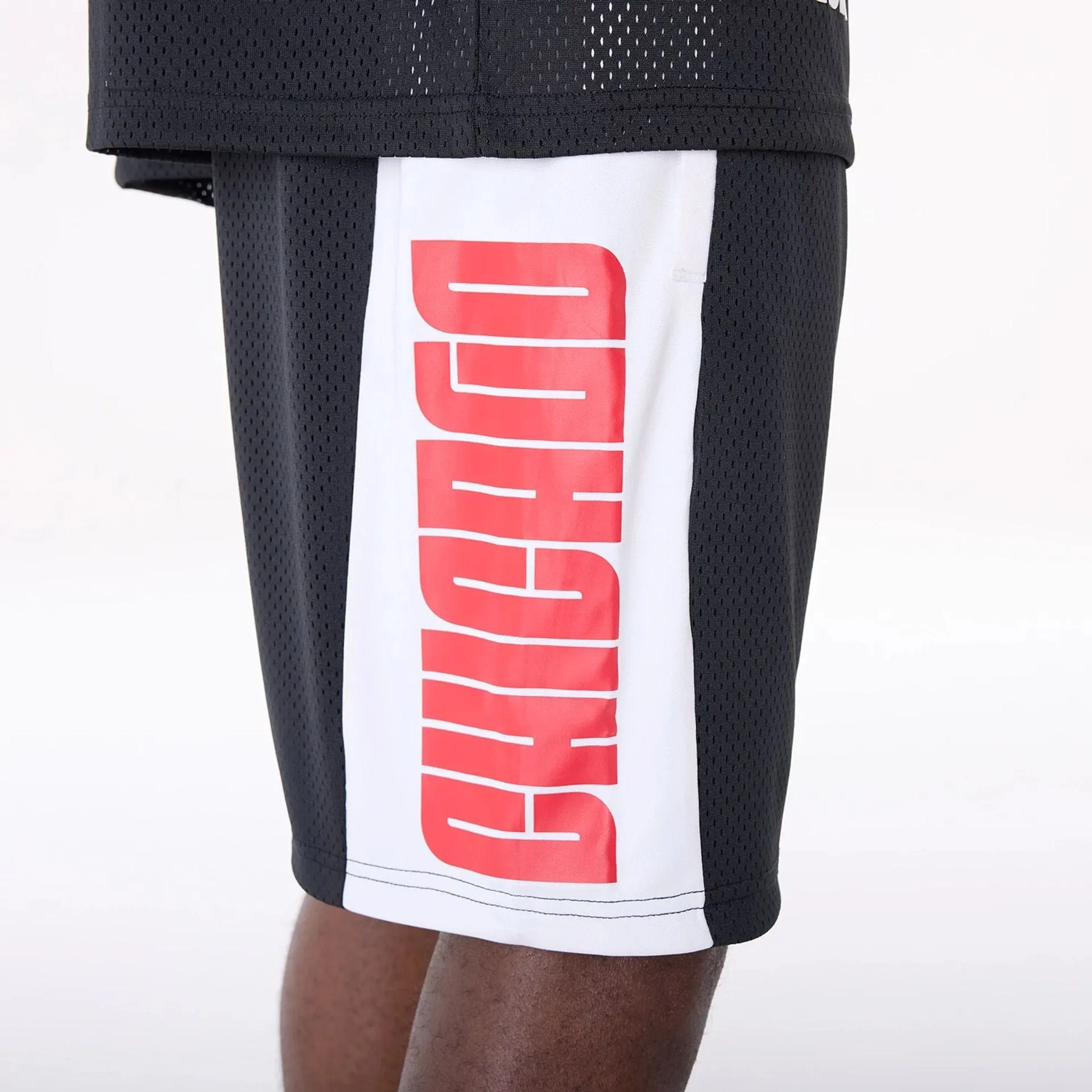 Chicago Bulls NBA Graphic Black Mesh Shorts Stretch Woven Fabric