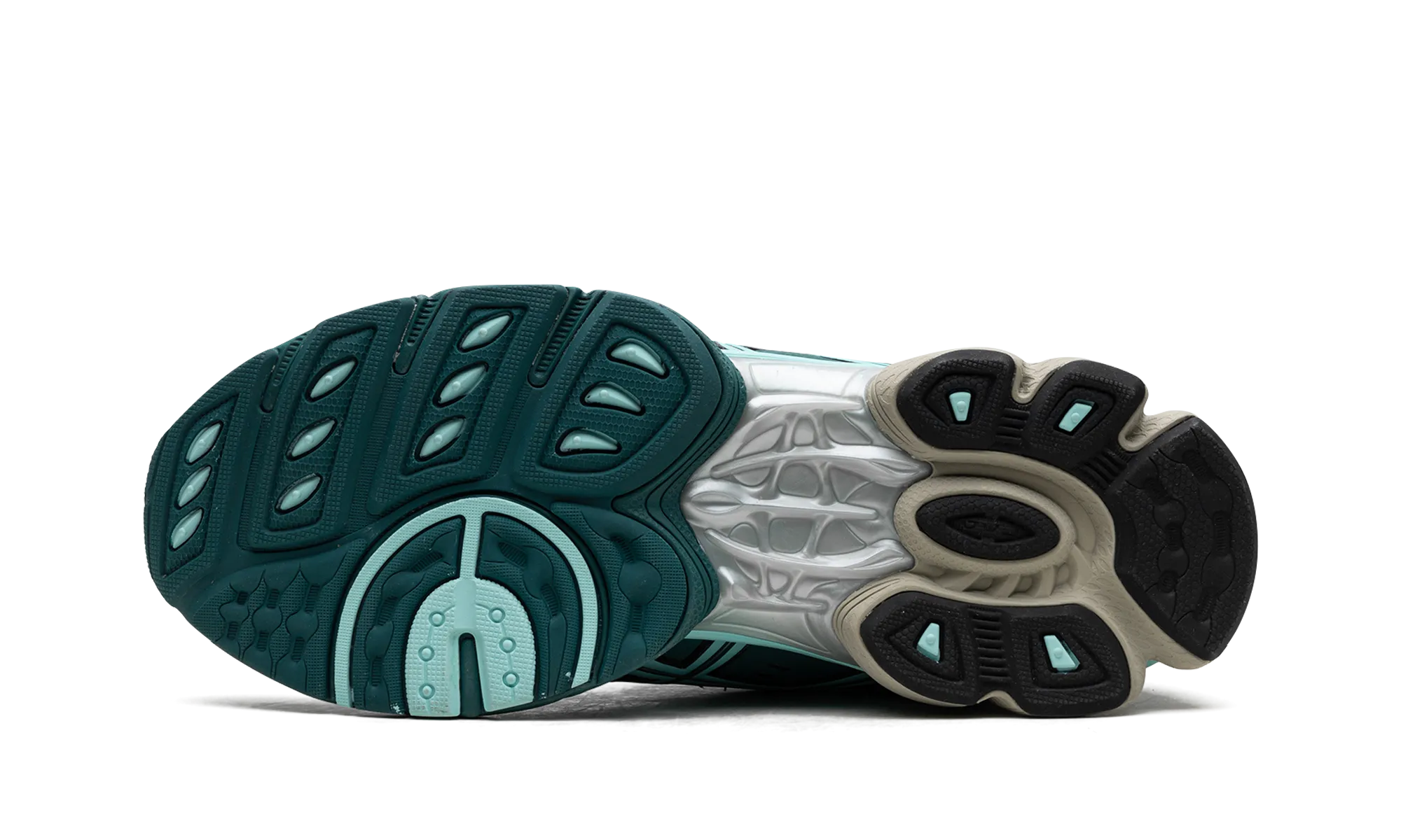 UB3-S Gel-Nimbus 9 "Kiko Kostadinov" Waterproof Option Simple Walk