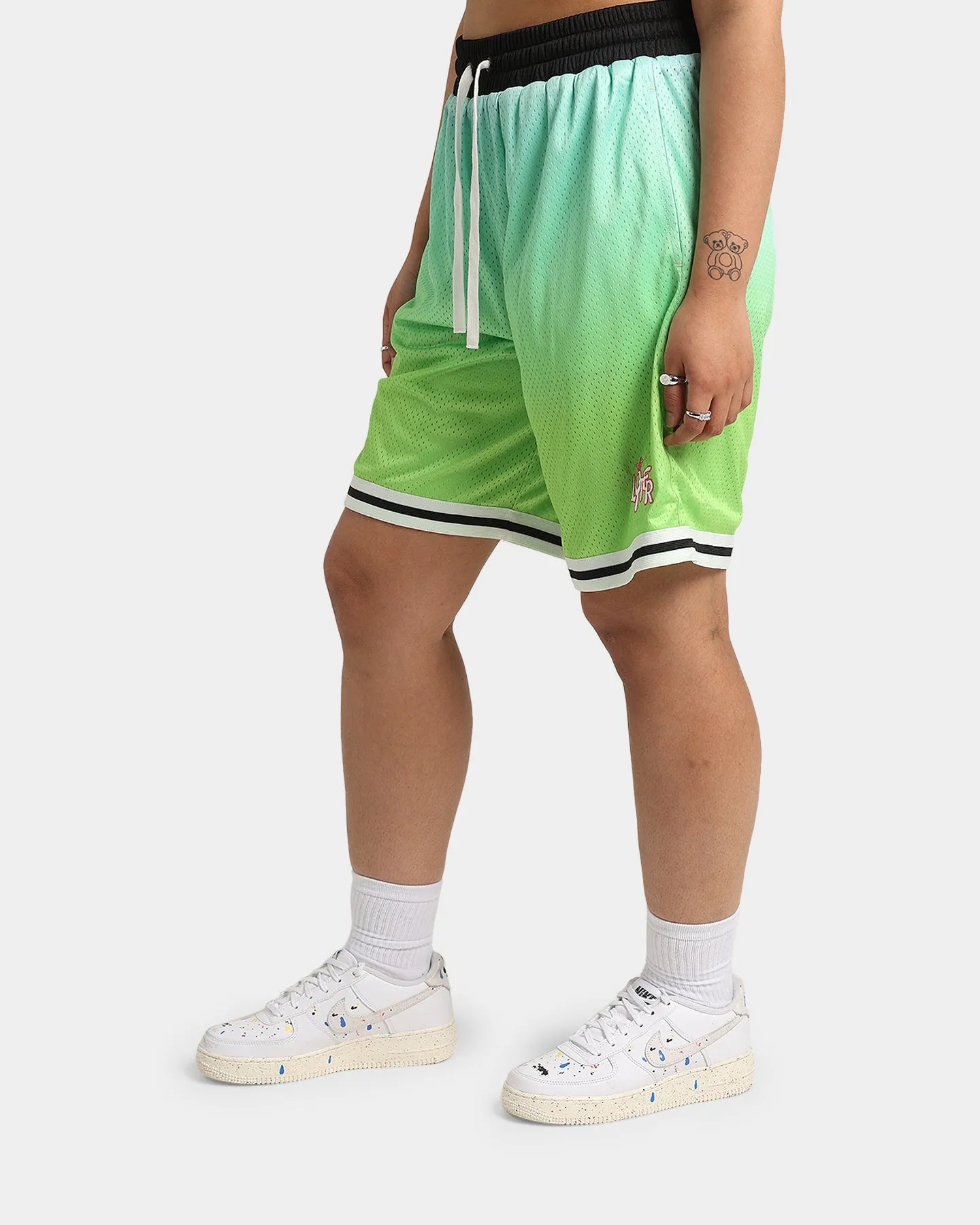 Classic Fit Fastening Closure Loiter Gradient Basketball Shorts Green