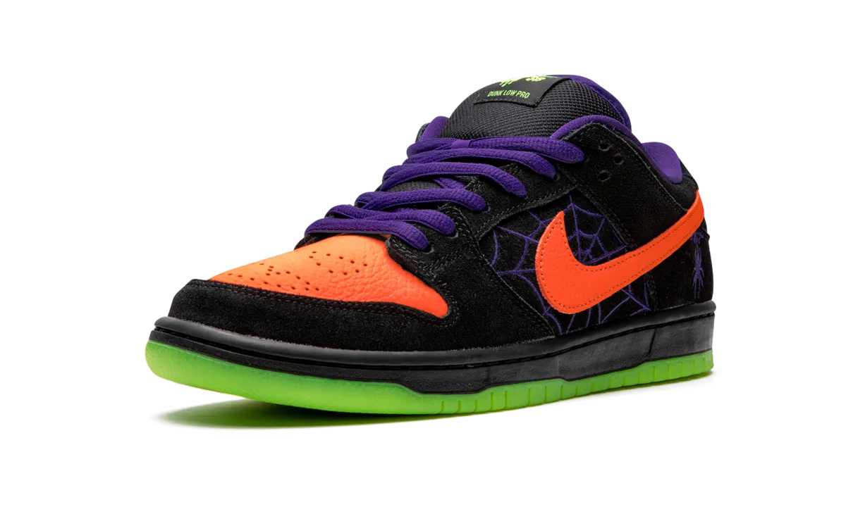 Travel Walk SB Dunk Low "Night of Mischief"