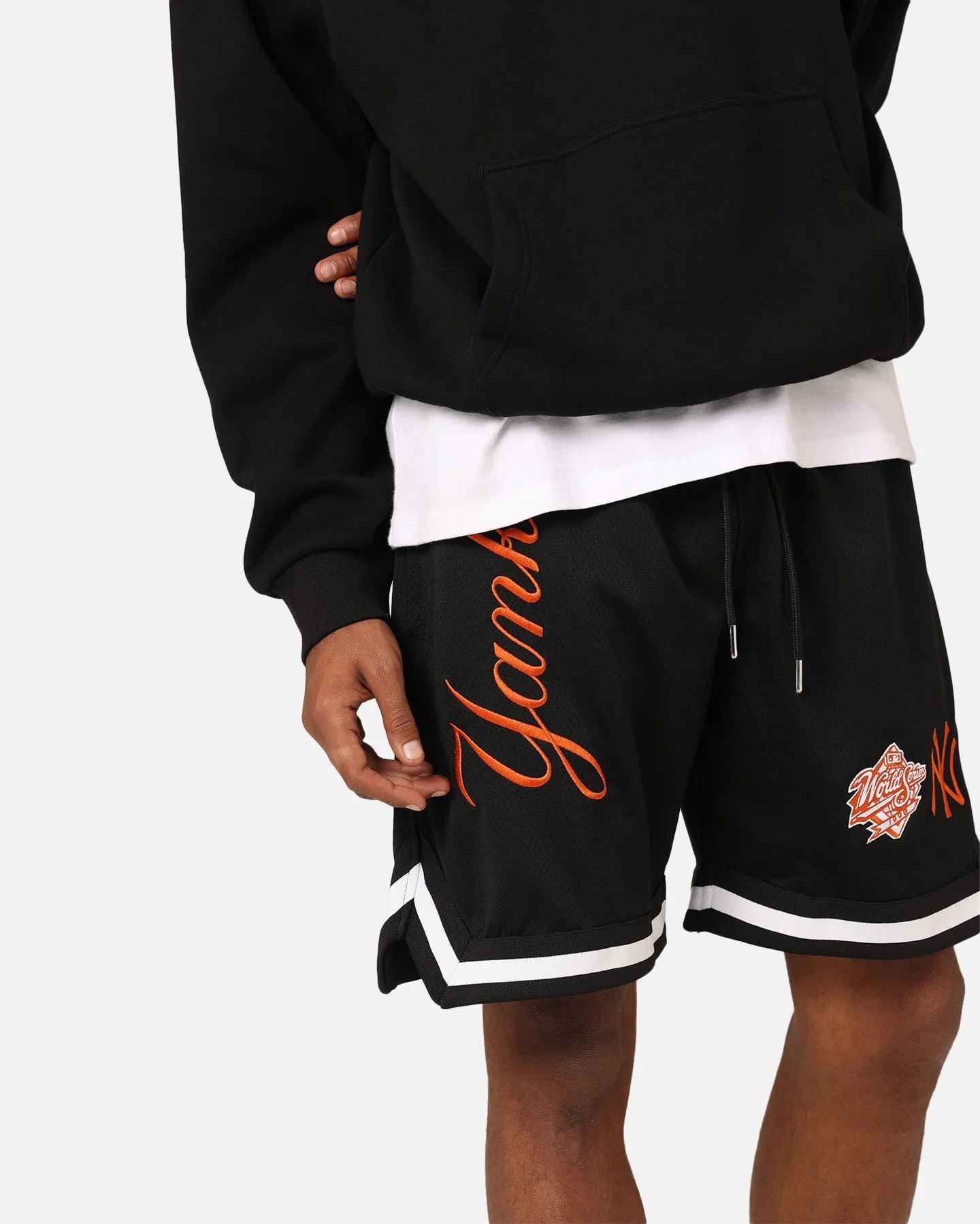 Gym apparel Light Fabric New Era New York Yankees 'Scary Nights' Mesh Shorts Black/Orange