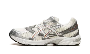 Gel 1130 "Cream White" Flip Step