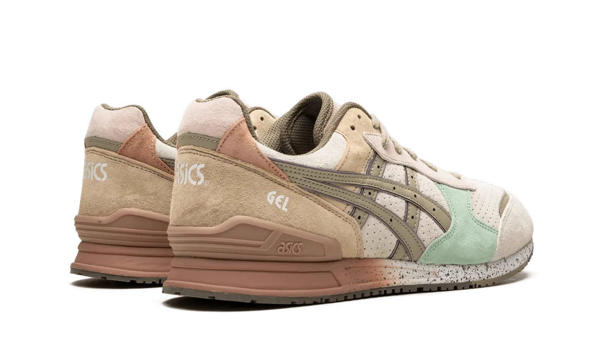 High Step Light Motion Gel Classic "Bodega "On the Road""