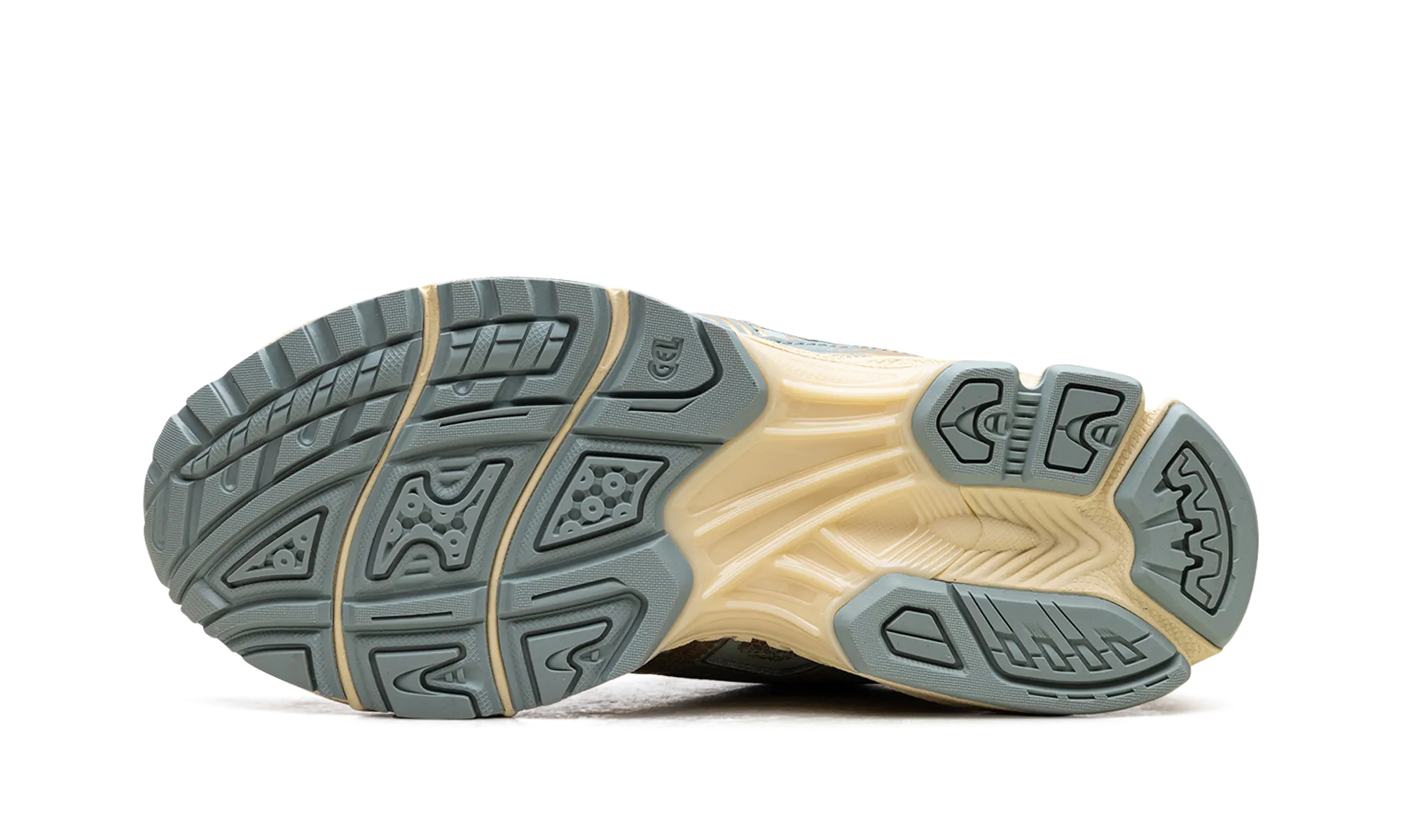 Performance Fit Gel-Kayano 14 "Pure Gold Cold Moss"