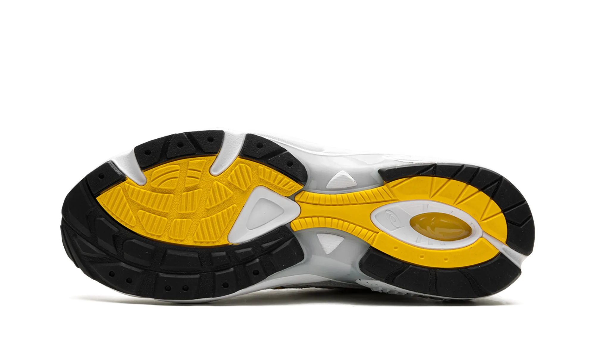 Gel-Kayano 5 OG "Kith- Saffron" on the road Wind Path