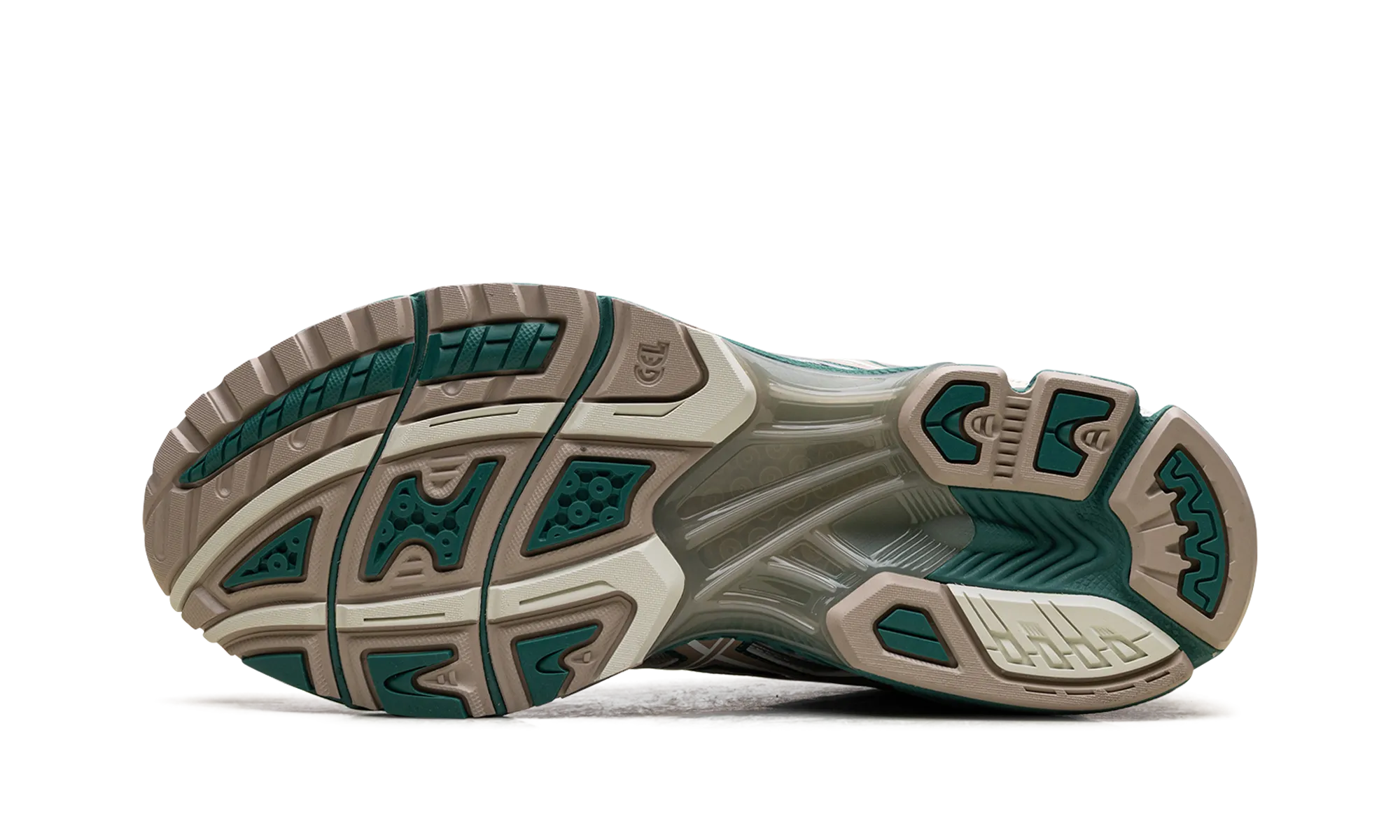 Hot Weather GEL-Nimbus 10.1 "White/Rainy Lake"