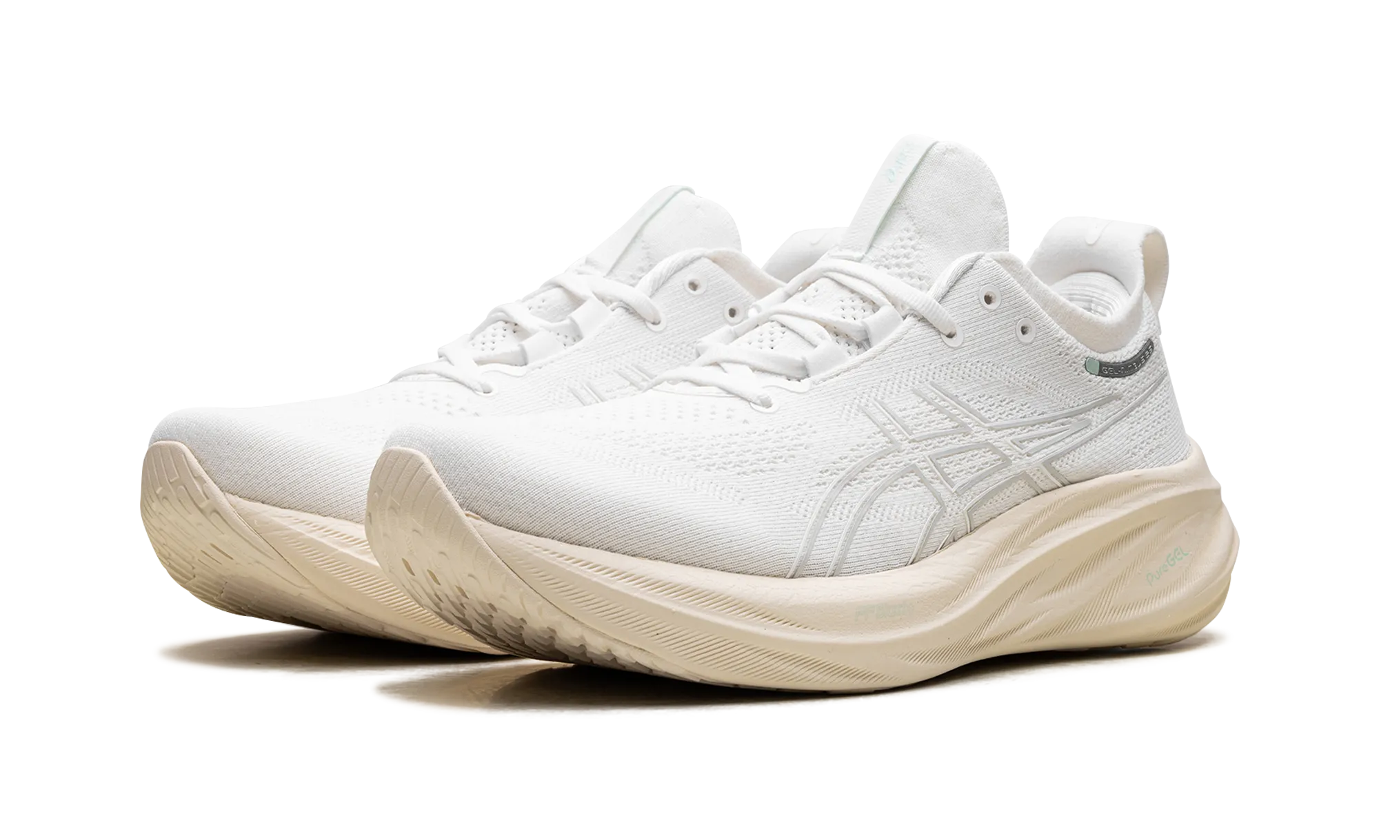 Gel Nimbus 26 "White / Off White" Outdoor Leisure
