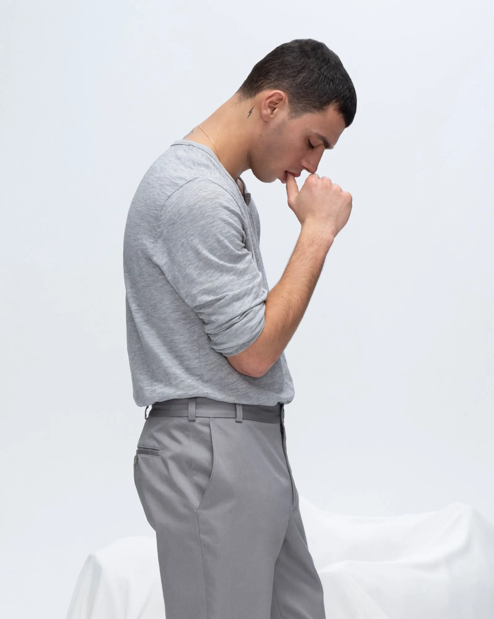 Slub Jersey Destroyed Wash Henley - Heather Grey Sophisticated Casual