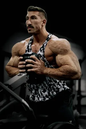 Graphic Muscle Stringer - B&W Paint Brush small - volume storage Travel Essential