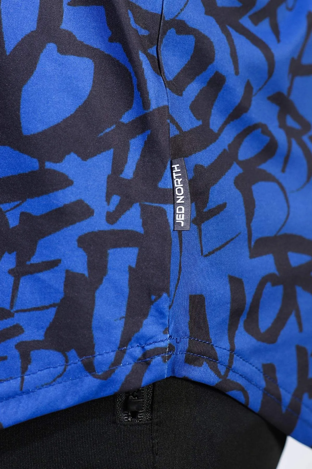 Chafe Resistant Fabric Adjustable Cuffs Graphic Muscle Stringer - Navy Graffiti