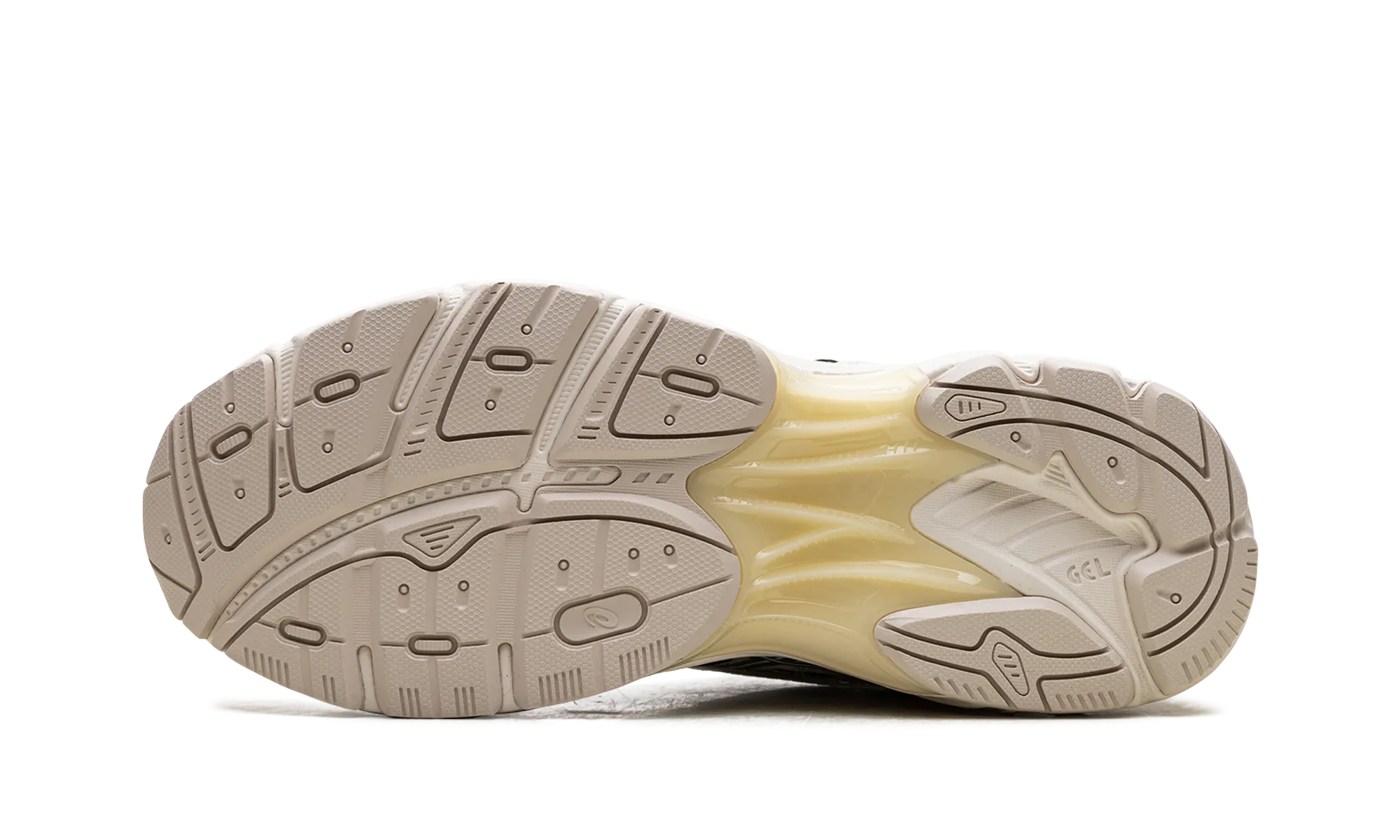 GT-2160 Above the Clouds "White Pure Silver" Airport Run Roam Free