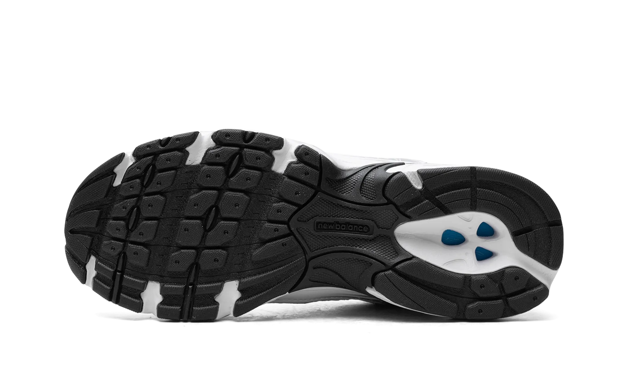 Breathable mesh design 530 "White Silver Metallic"