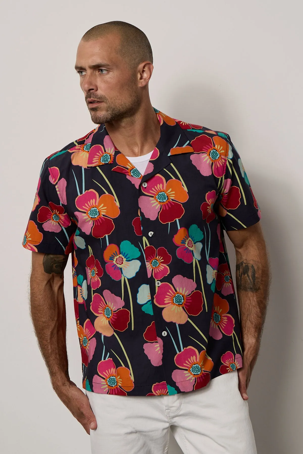 IGGY PRINTED BUTTON-UP SHIRT Beach Wear V-Neck