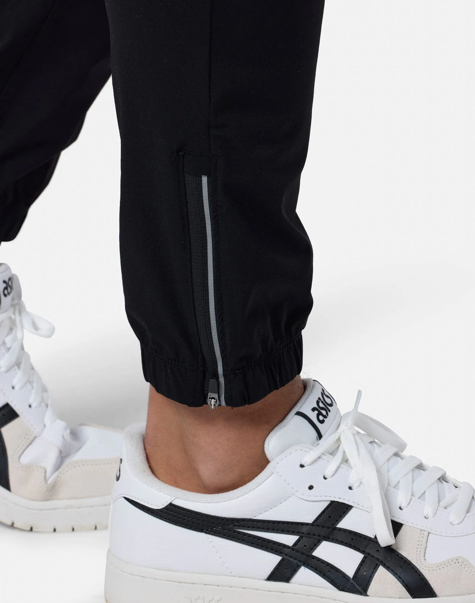 In Motion Jogger in Black Commuter Ready Cozy Stretch Fit