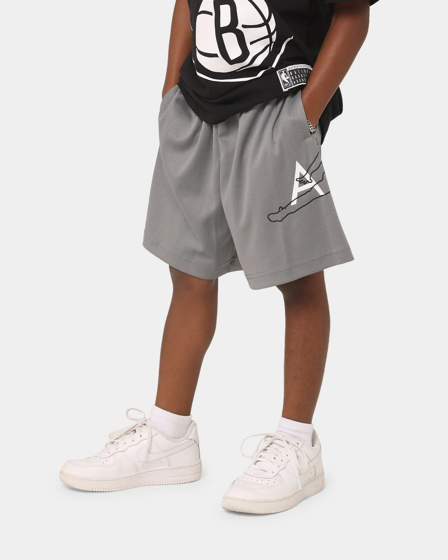 Weightless Travel Design Jordan Kids' Jumpman Big Sport Mesh Shorts Smoke Grey