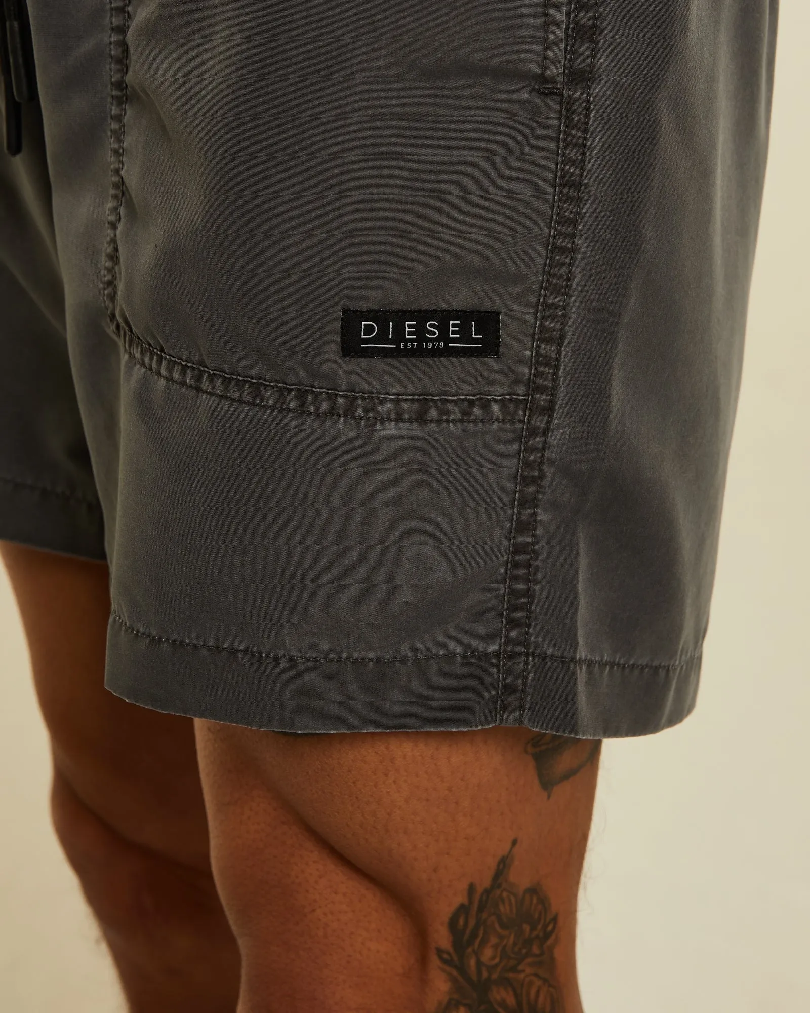 Weightless Travel Design Lev Swim Shorts Washed Black