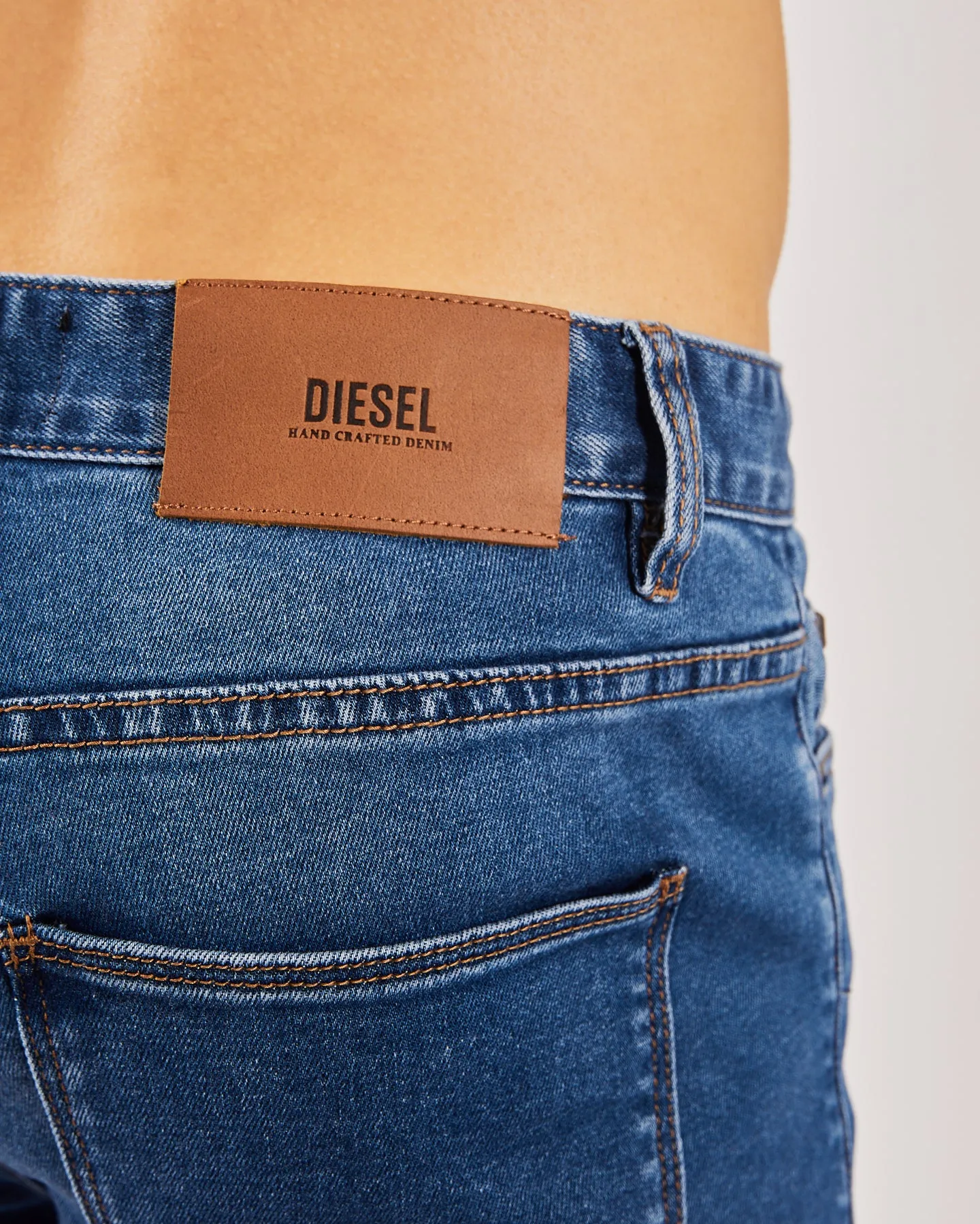 Neutral Outfit Shopping Day Vibrant Harris Tapered Medium Blue