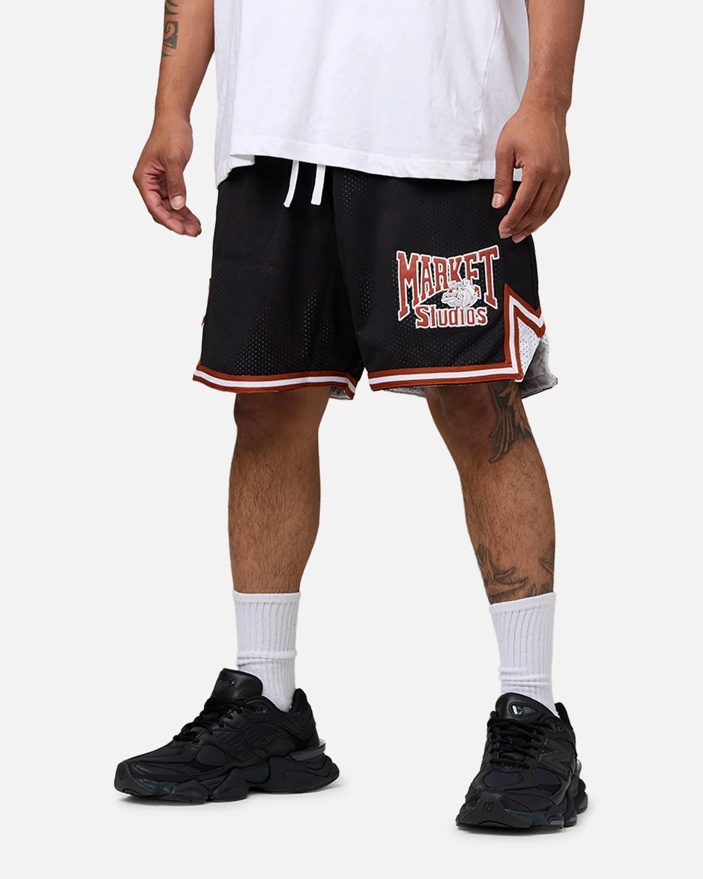 Market Dulldogs Mesh Shorts Black Athletic Fit