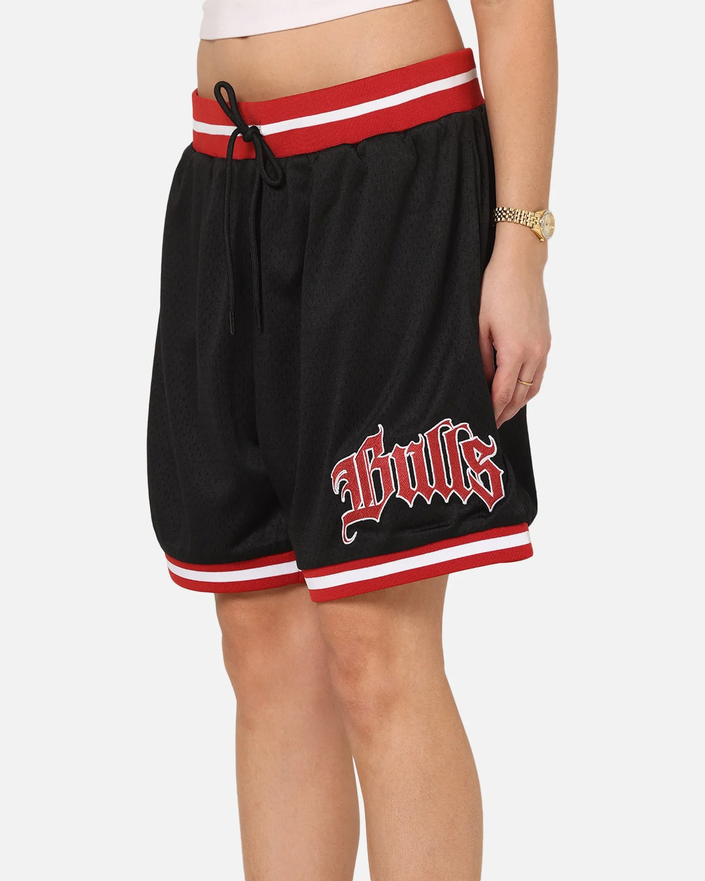 Outdoor Performance WideLegOpening Mitchell & Ness Chicago Bulls Gothic Shorts Black