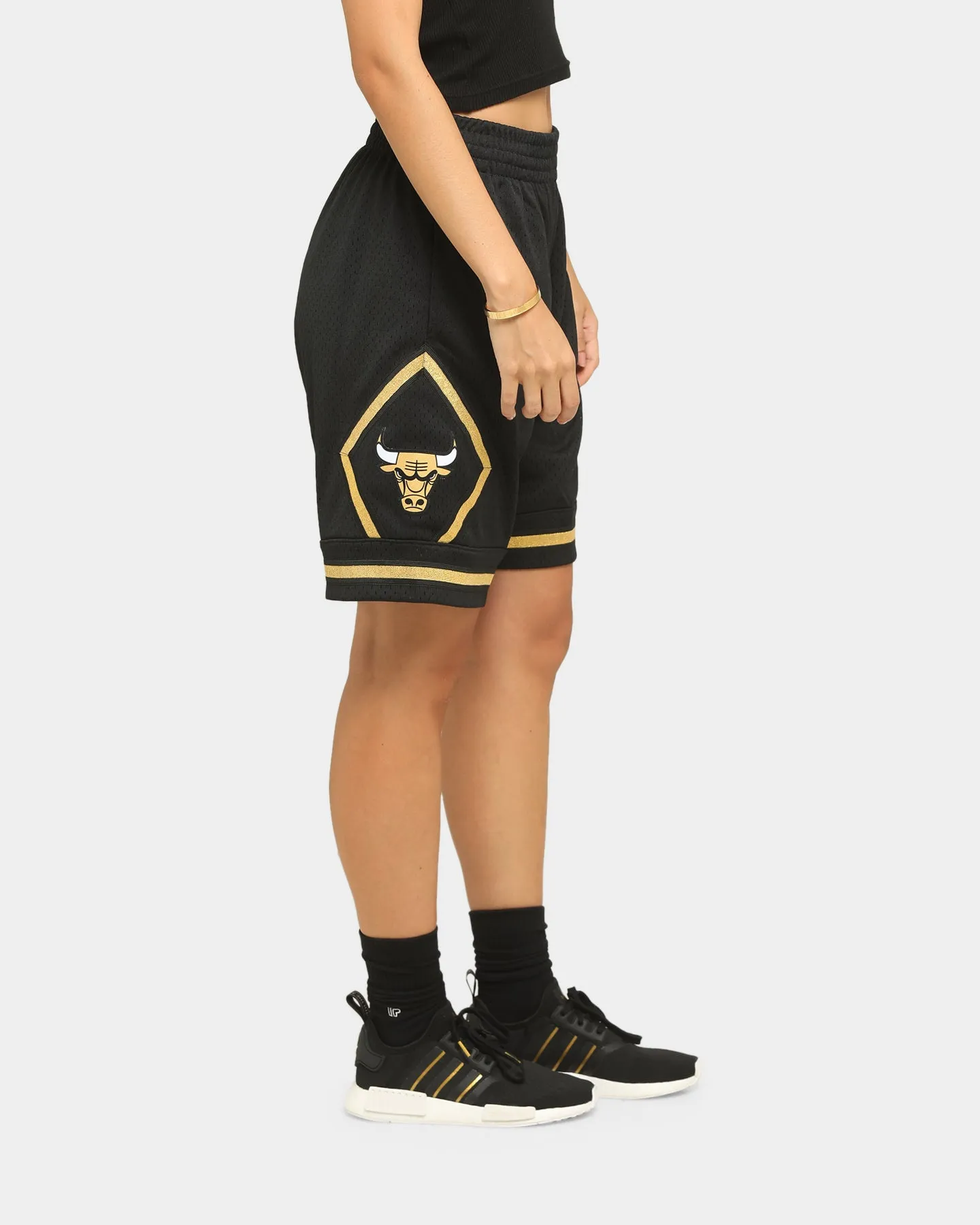 Mitchell & Ness Men's Chicago Bulls HWC Swingman Short Black/Gold Beachwear beach volleyball gear